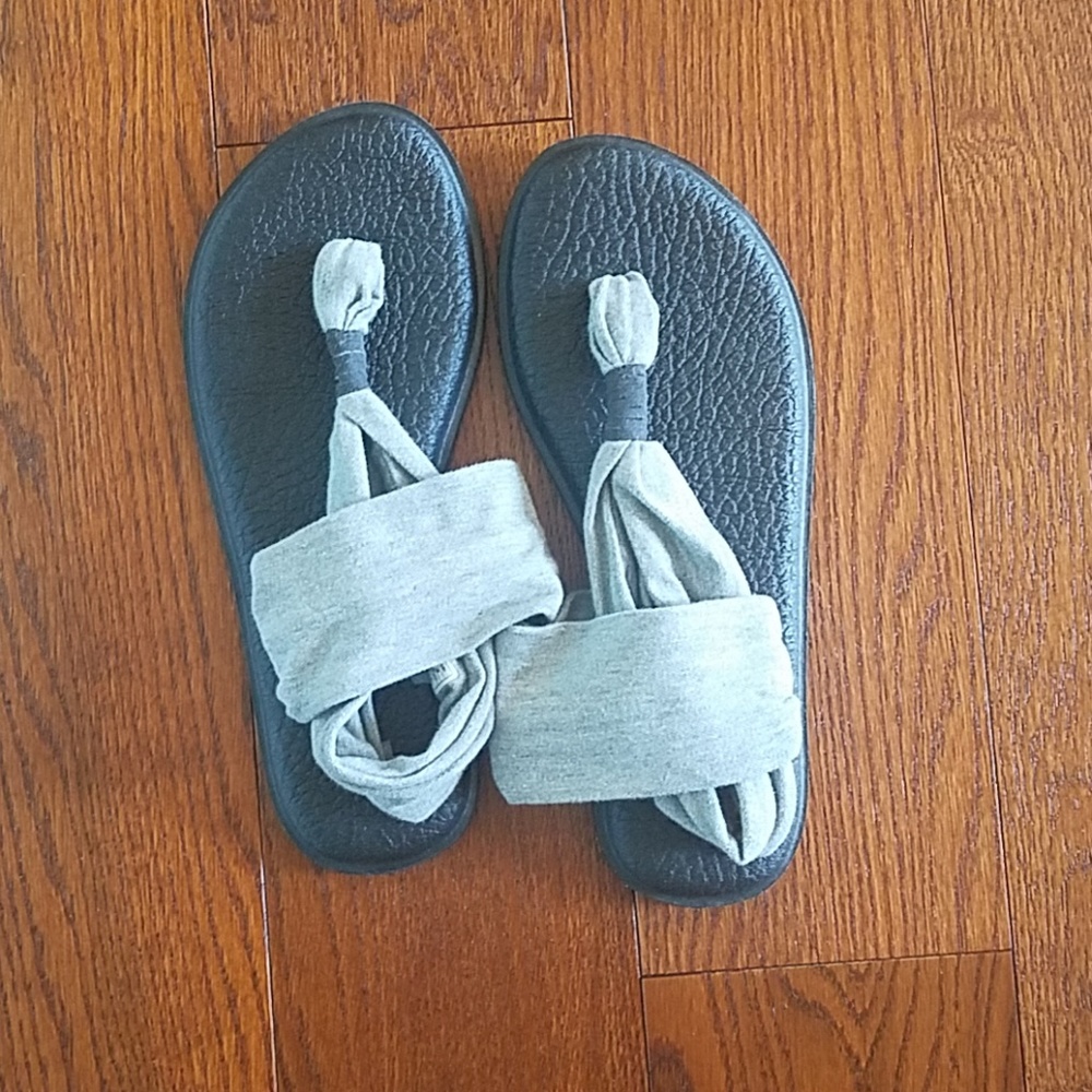 Sanuk sandals